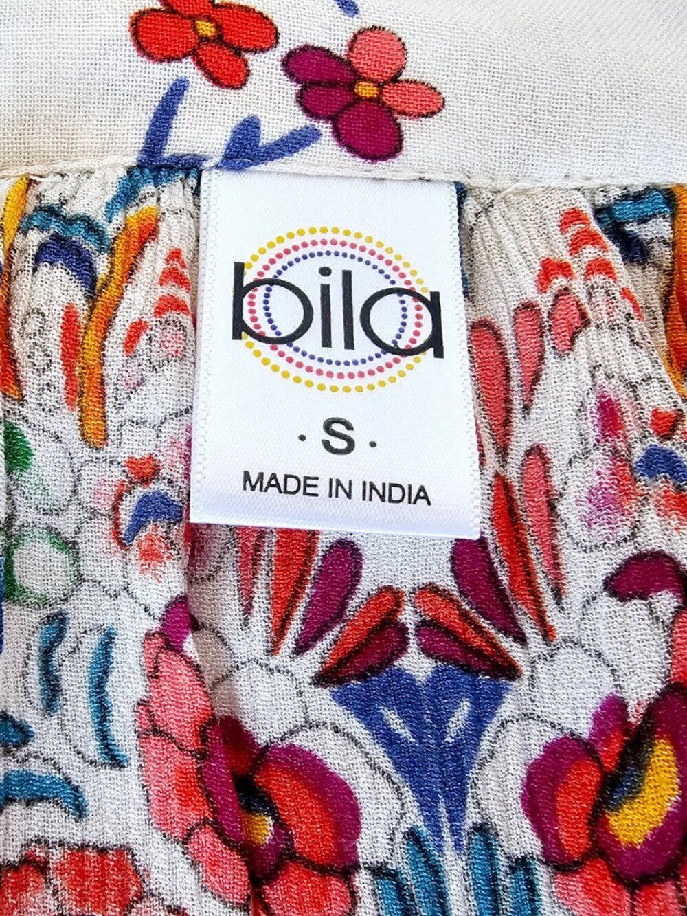 Bila V-Neck 3/4 Sleeve Floral Bohemian Blouse, Cream/Multi, Size Small - Picture 3 of 8
